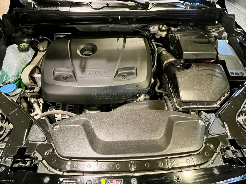 Μεταχειρισμένο VOLVO V40 CROSS COUNTRY 2019 - φωτογραφία 1 - LasCARis Premium Cars Θεσσαλονίκη