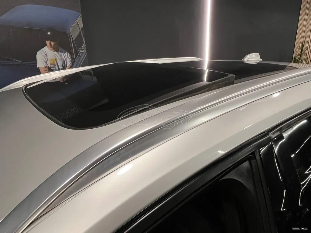 Μεταχειρισμένο VOLVO XC40 2018 - φωτογραφία 17 - LasCARis Premium Cars Θεσσαλονίκη